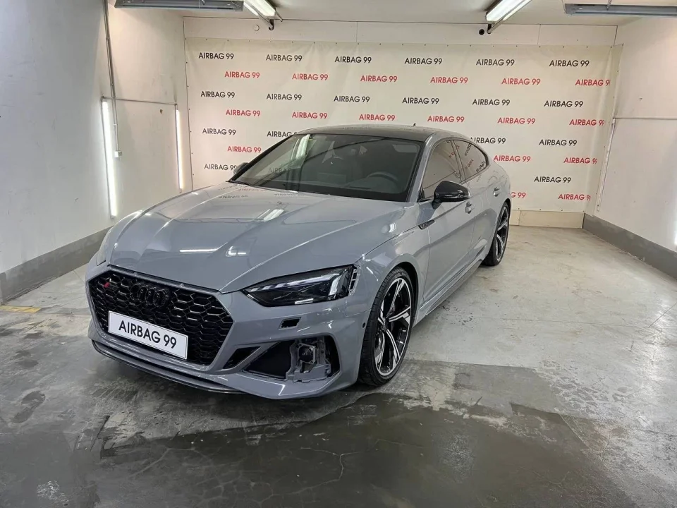 AUDI RS5